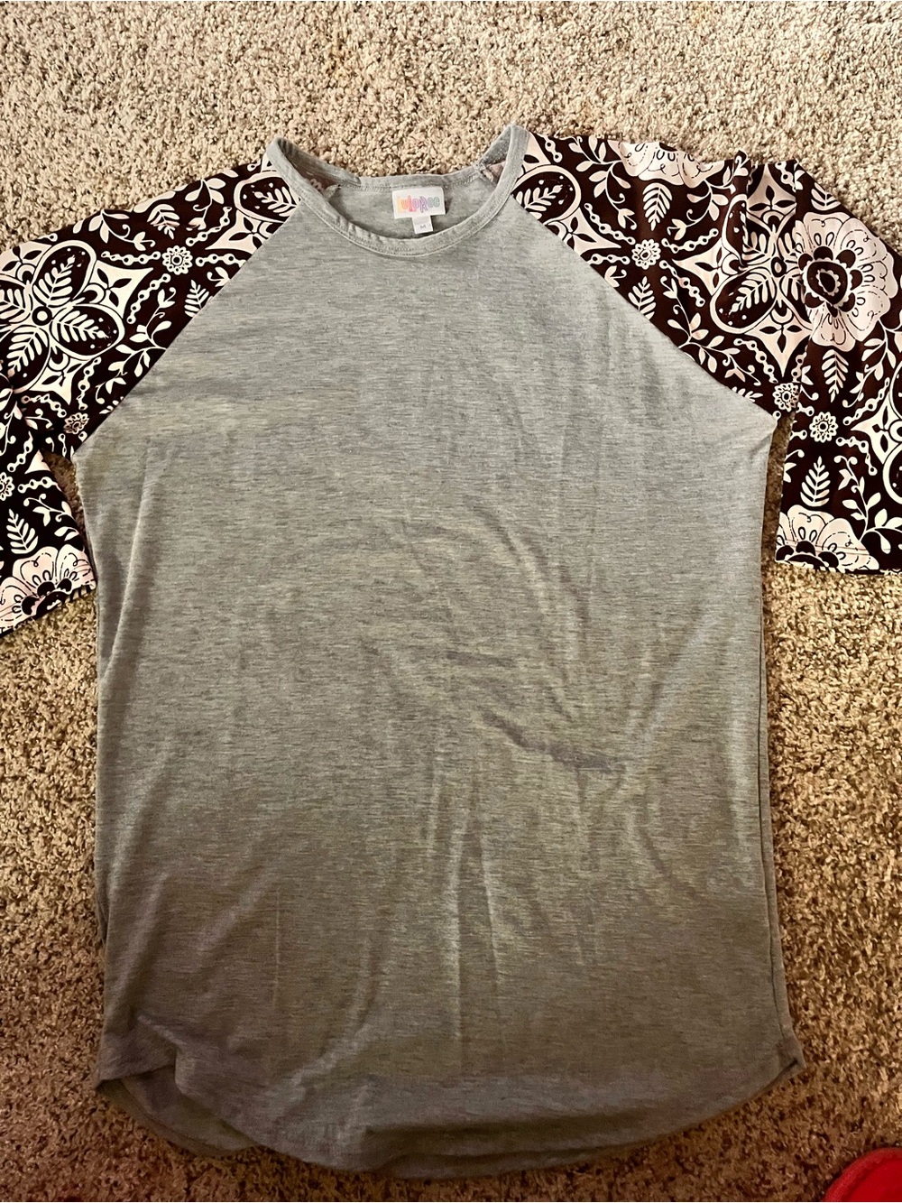 LuLaRoe M Randy Raglan tee with floral sleeves